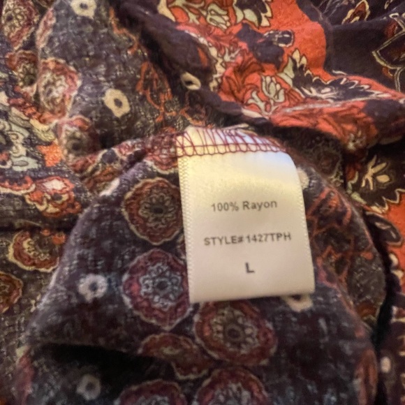 Verse 3/4 sleeve woman’s shirt large - Picture 4 of 5